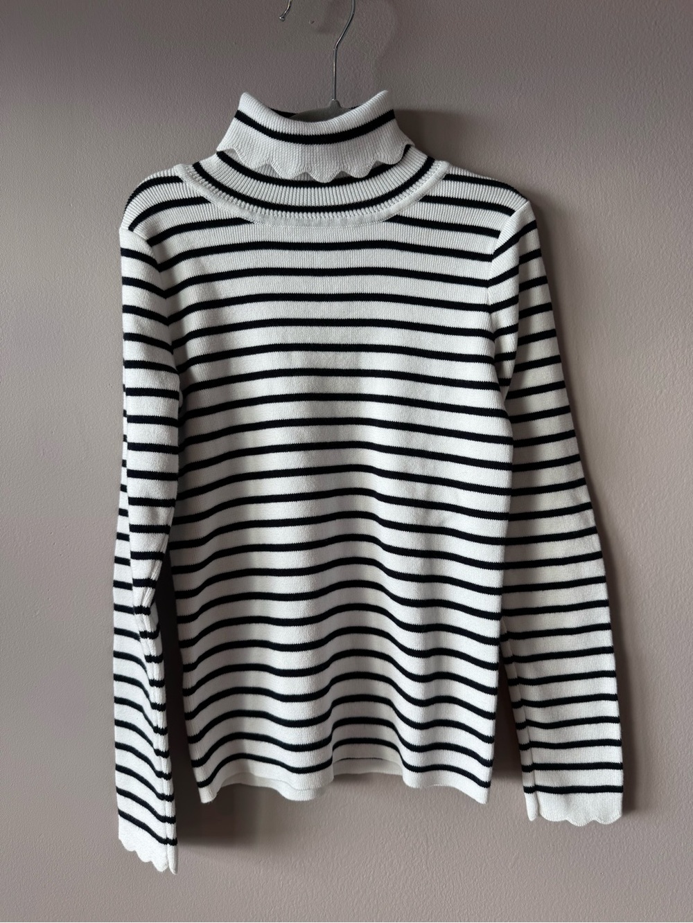 Jacadi Paris NWOT 100% Cotton Scalloped Striped Turtle Neck Knit Sweater 8 Years